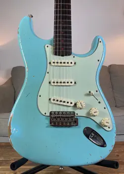 2018 FENDER CUSTOM SHOP LIMITED '60 RELIC STRATOCASTER ~ DAPHNE BLUE