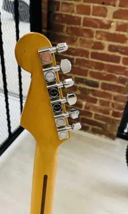 1993 STRATOCASTER