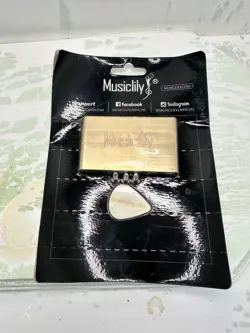 MUSICLILY ULTRA 10.5MM BRASS 42MM TREMOLO BLOCK FOR MEXICO FENDER STRAT GUITAR..