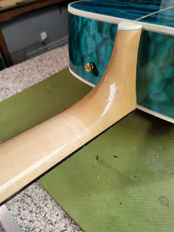 MASTER DESIGNED KINGMAN