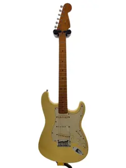 FENDER YNGWIE MALMSTEEN STRATOCASTER/1992~1993/DISCOLORED/HARD CASE INCL #PF3UY5