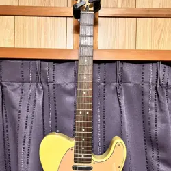FENDER TELECASTER MODEL