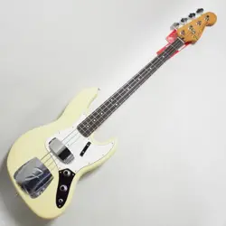 FENDER LIMITED EDITION LAURA LEE JAZZ BASS ROSEWOOD FINGERBOARD VINTAGE WHITE