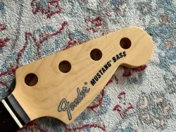 FENDER AMERICAN PERFORMER MUSTANG BASS NECK
