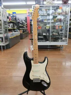 FENDER ERIC JOHNSON STRATOCASTER ELECTRIC GUITAR SIGNATURE MODEL USED