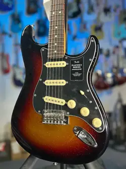 ELECTRIC LIMITED-EDITION SPARKLE