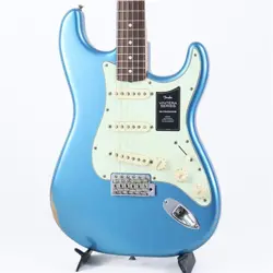 FENDER  VINTERA ROAD WORN 60S STRATOCASTER (LAKE PLACID BLUE)