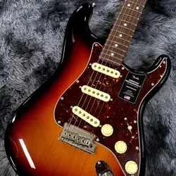 FENDER AMERICAN PROFESSIONAL II STRATOCASTER   /  2025