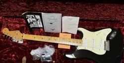 ELECTRIC GUITAR FENDER CUSTOM SHOP MASTER GRADE 1957 STRATOCASTER 1998 BLACK