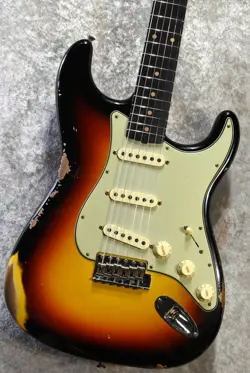 STRATOCASTER RELIC COLOR