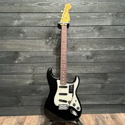 FENDER 70TH ANNIVERSARY PLAYER STRATOCASTER ELECTRIC GUITAR