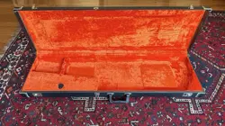 VINTAGE 1970'S FENDER PRECISION OR JAZZ P BASS CASE BEAUTIFUL CONDITION