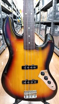 TRADITIONAL 60S FRETLESS