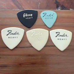 PICKS-FENDER/GIBSON HEAVY