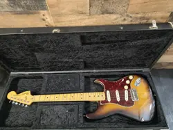 FENDER STRATOCASTER REFIN