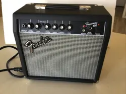 FENDER 15G AMPLIFIER.