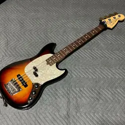 FENDER AMERICAN PERFORMER MUSTANG 3CS ELECTRIC BASS GUITAR USED FROM JAPAN