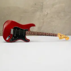STRATOCASTER USA RED
