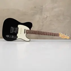 DELUXE TELECASTER BLACK
