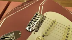 FENDER CHAR STRATO