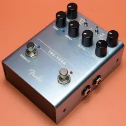 DIGITAL REVERB TREMOLO