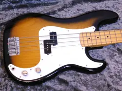 FENDER MADE IN JAPAN HYBRID 50S PRECISION BASS 2CS