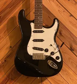 SQUIER BY FENDER ST501 BLK (1983) (NO250616)