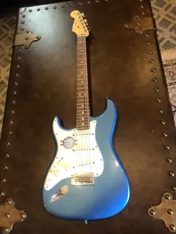 FENDER AMERICAN STANDARD STRATOCASTER LEFT HANDED