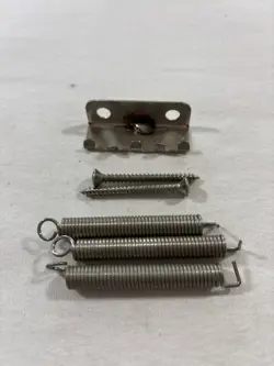 STANDARD TREMOLO CLAW