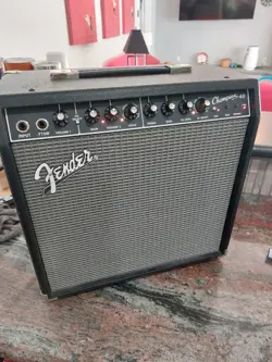 FENDER CHAMPION 40 AMPLIFIER