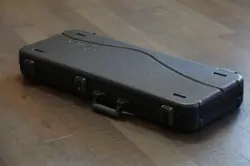 LUXE STRATOCASTER HSS