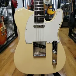 FENDER TRADITIONAL II 60S TELECASTER USED 2022 BASSWOODBODY MAPLENECK W/SOFTCASE