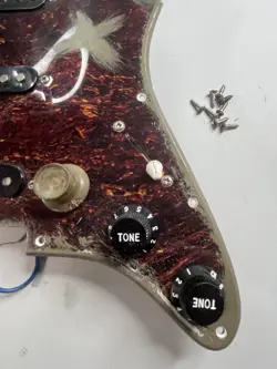 STRATOCASTER PICKGUARD LOADED