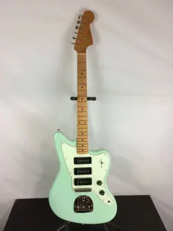 EXCELLENT FENDER NOVENTA JAZZMASTER ELECTRIC GUITAR, MAPLE FINGERBOARD, SURF GRE