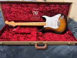 FENDER AMERICAN 70TH ANNIVERSARY 1954 STRATOCASTER