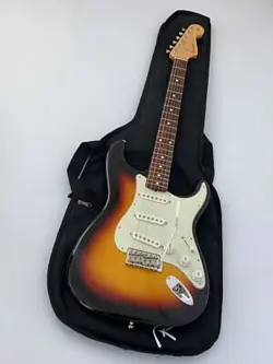 STRATOCASTER 3TS 2022