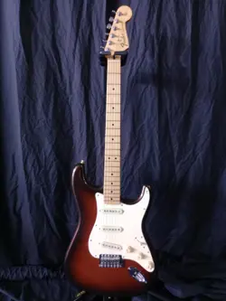 EDITION STANDARD STRAT