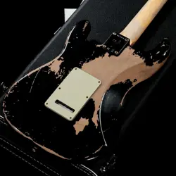 1968 STRATOCASTER BLACK