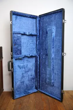 VINTAGE ELECTRIC GUITAR CASE 80S FOR FENDER SQUIRE STRATOCASTER ETC BLACK BLUE