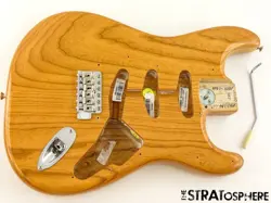 FENDER AV II AMERICAN VINTAGE 1973 BODY   HARDWARE 73 STRAT ASH AGED NATURAL