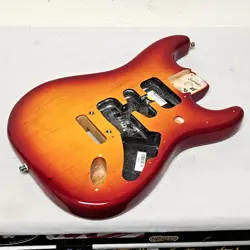 2011 FENDER AMERICAN DELUXE STRAT AGED CHERRY SUNBURST ASH BODY - USA GUITAR