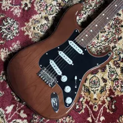 FENDER JAPAN HYBRID II STRATOCASTER WALNUT / 3.36KG