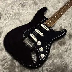 FENDER FSR  JAPAN HYBRID II STRATOCASTER ,