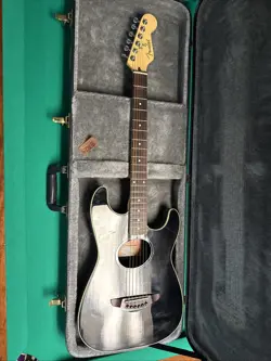 STRATACOUSTIC ELECTRIC GUITAR