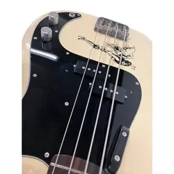 FENDER PB70-70US PRECISION