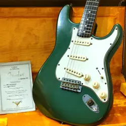 FENDER CUSTOM SHOP MASTER GRADE 1961 STRATOCASTER LAKE PLACID BLUE SAFE DELIVERY