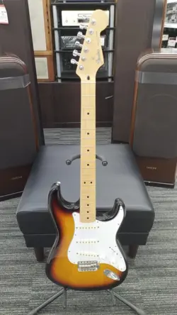 FENDER JAPAN ST-40 ELECTRIC GUITAR SAFE DELIVERY FROM JAPAN