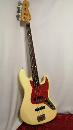 FENDER JAPAN JB62-80 ELECTRIC GUITAR