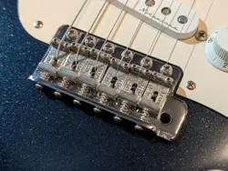 FENDER CUSTOM SHOP ERIC CLAPTON SIGNATURE STRATOCASTER -MERCEDES BLUE- 3.72KG