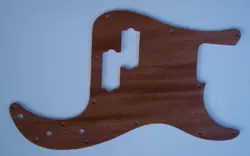 PICKGUARD FENDER PRECISION